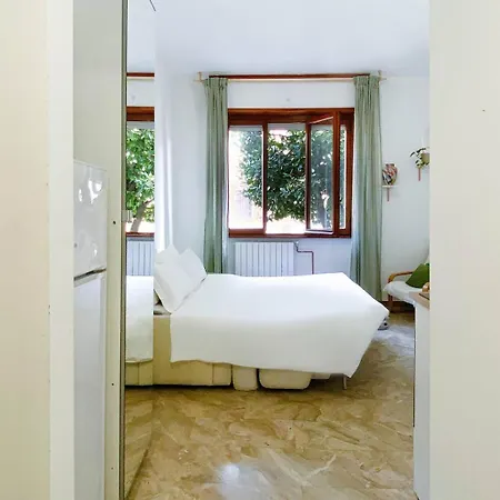Апартаменты Cozy In Milan, In The Best Position. Милан